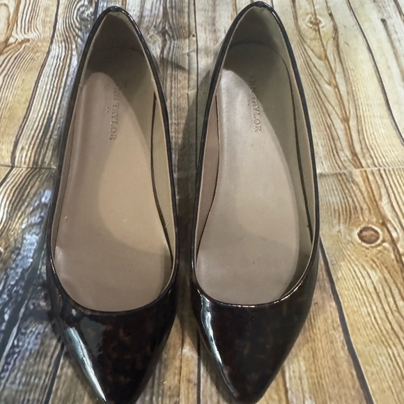 Ann Taylor Leopard Print Slip On Ballet Flats Womens Size 6.5 - Picture 2 of 2